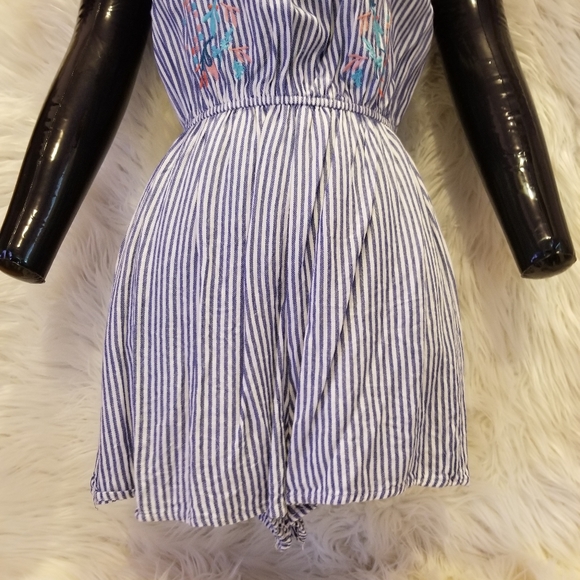 Love Fire brand Romper - Picture 6 of 6